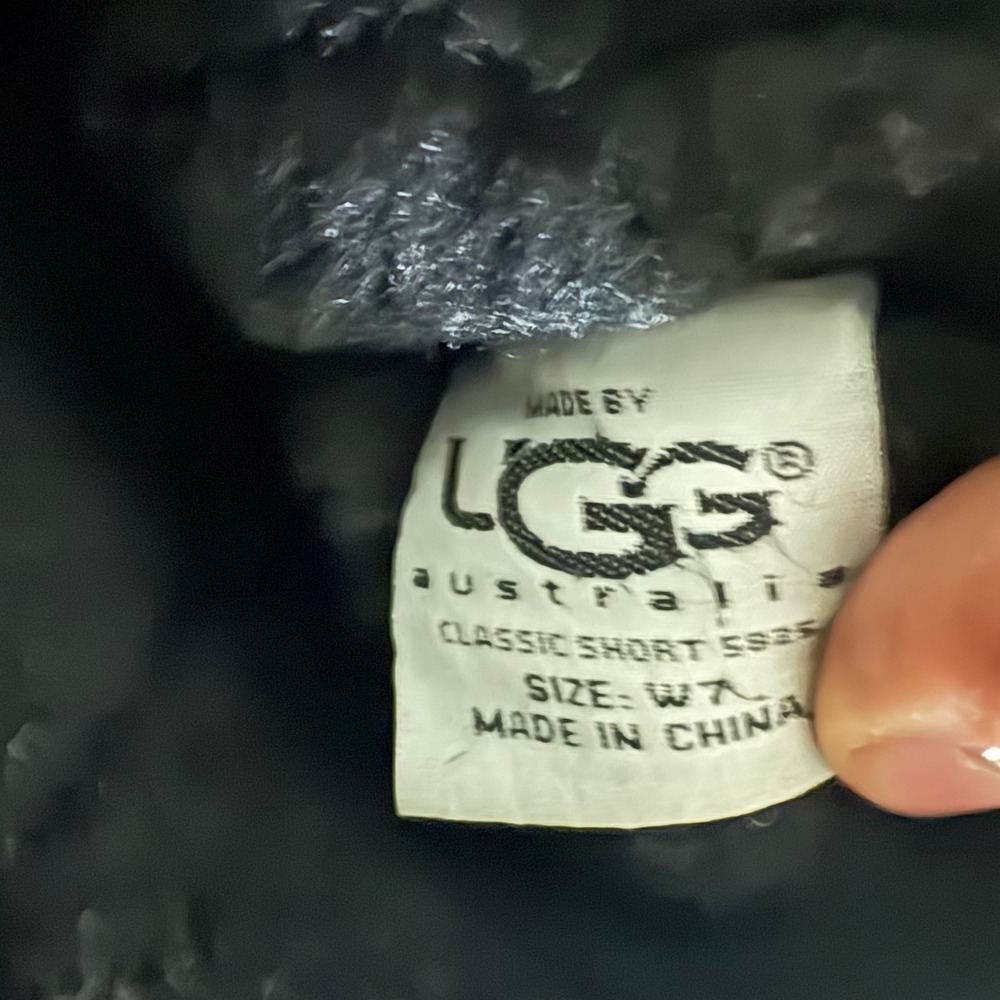 UGG Classic Black Short Boots Women's Size 7 - Picture 4 of 5